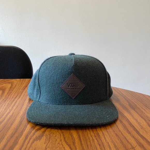 green vans hat